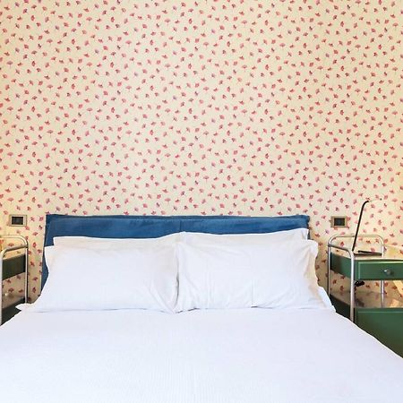 Colored And Spacious Flat Close To Navigli By Easylife Milánó Kültér fotó
