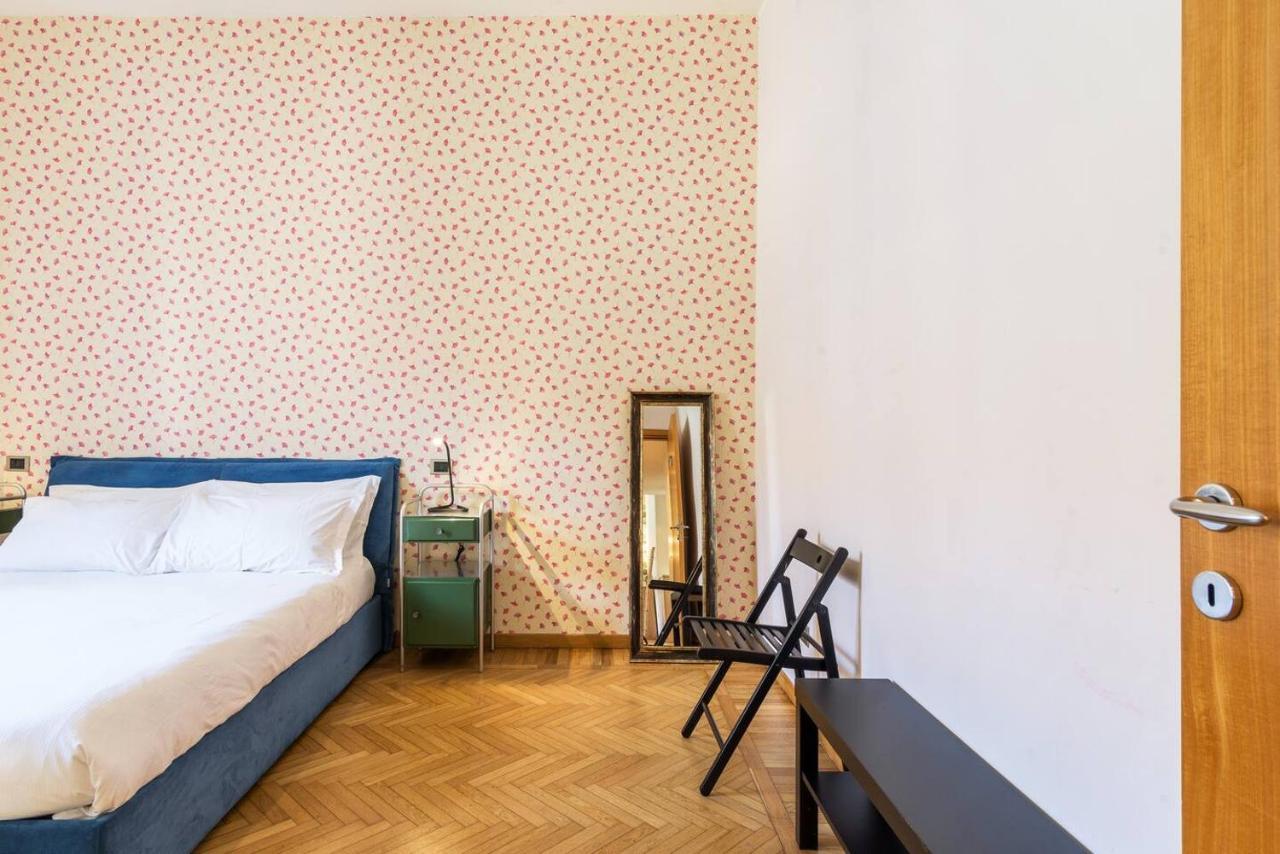 Colored And Spacious Flat Close To Navigli By Easylife Milánó Kültér fotó